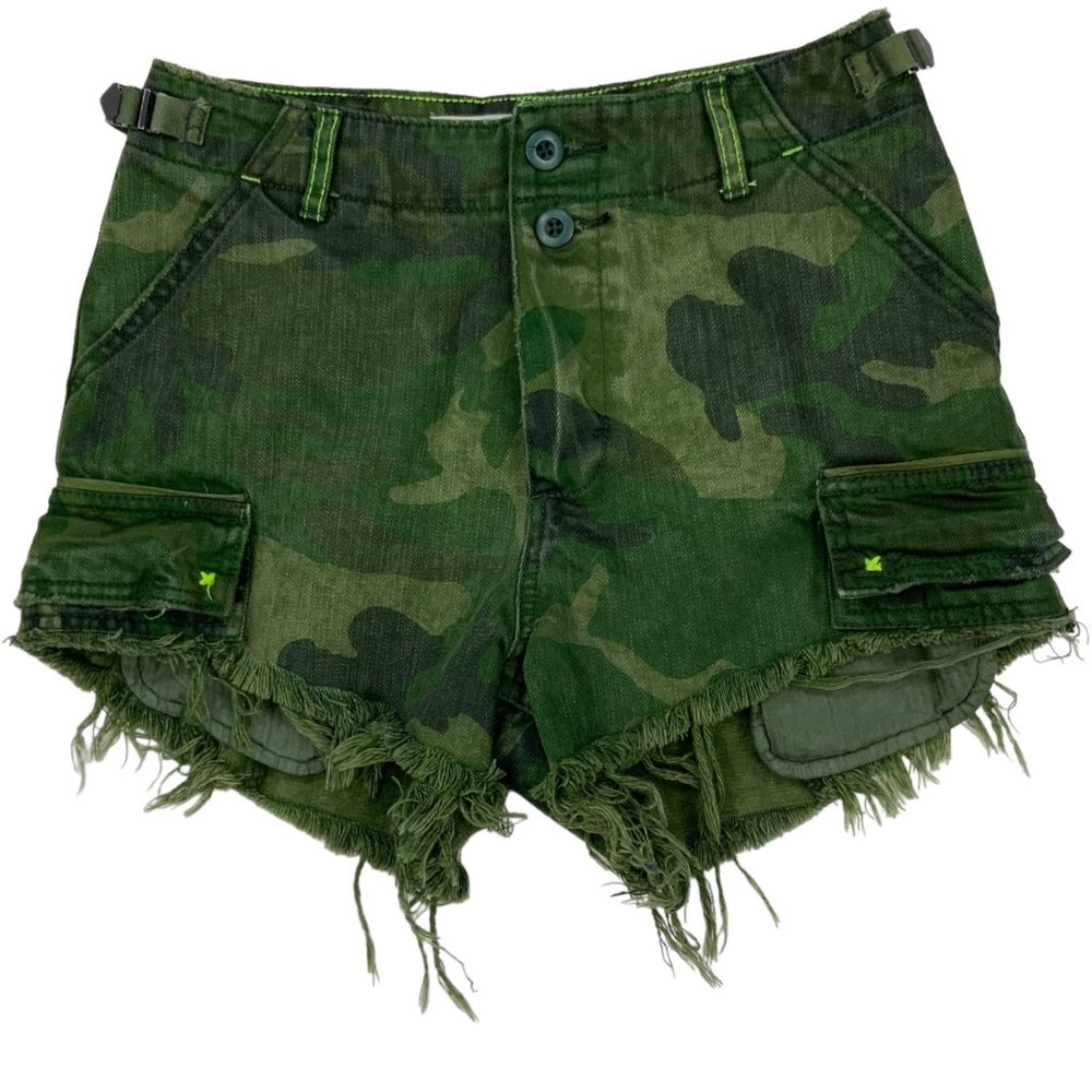 Free People We The Free Commander Cut Off Camo Shorts 0 Army Green
